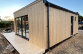 Kleines Holzhaus PREMIUM (Extra Isoliert, 34 mm + Holzverschalung), 6x5 m, 30 m² customer 2