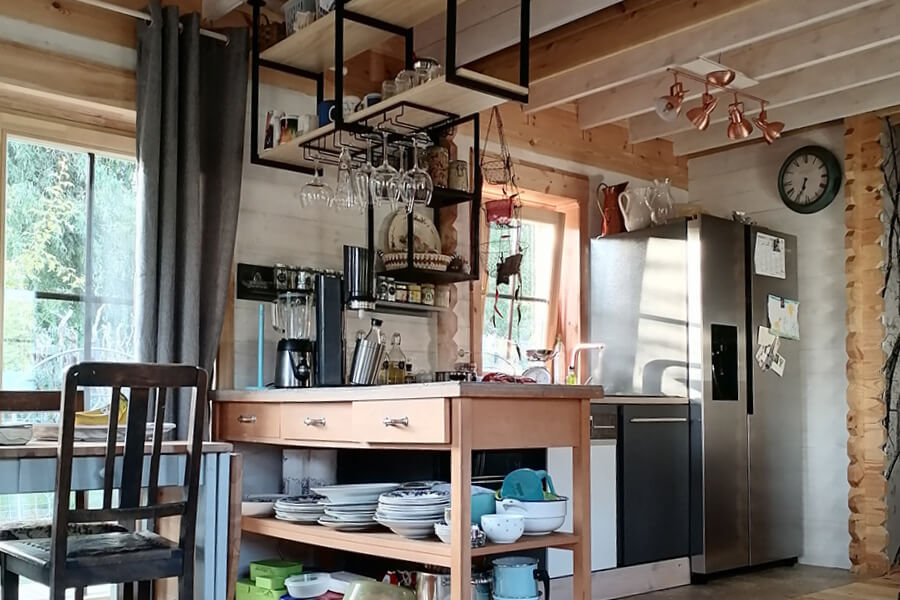 Maßgefertigtes-Projekt-für-Dirks-klassisches-Holzhaus-Küche